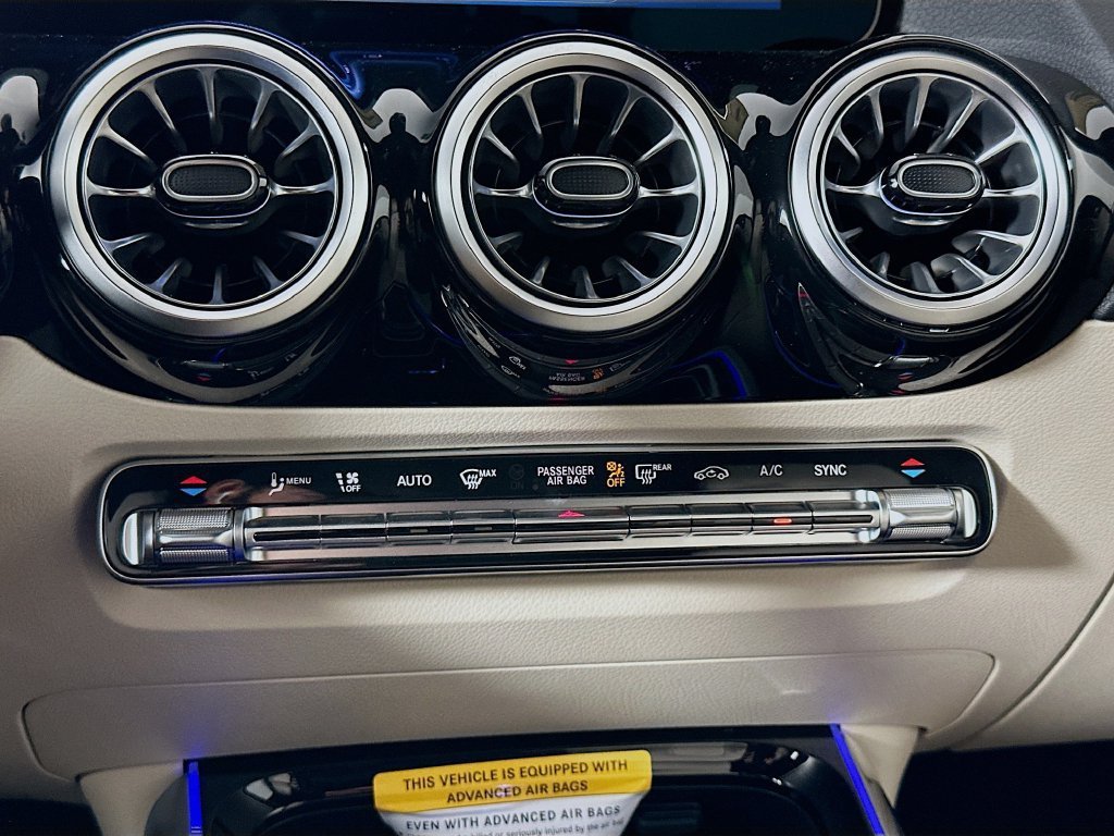 New 2026 Polar White Mercedes-Benz GLA 250 image 45