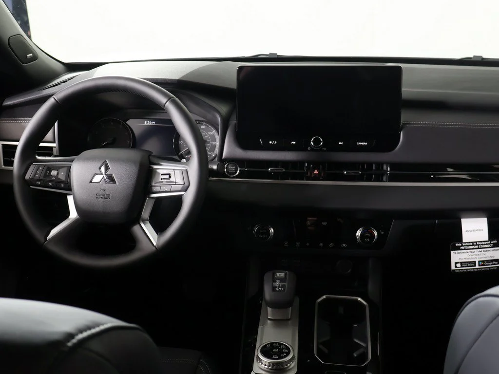 New 2027 White Mitsubishi LE image 33