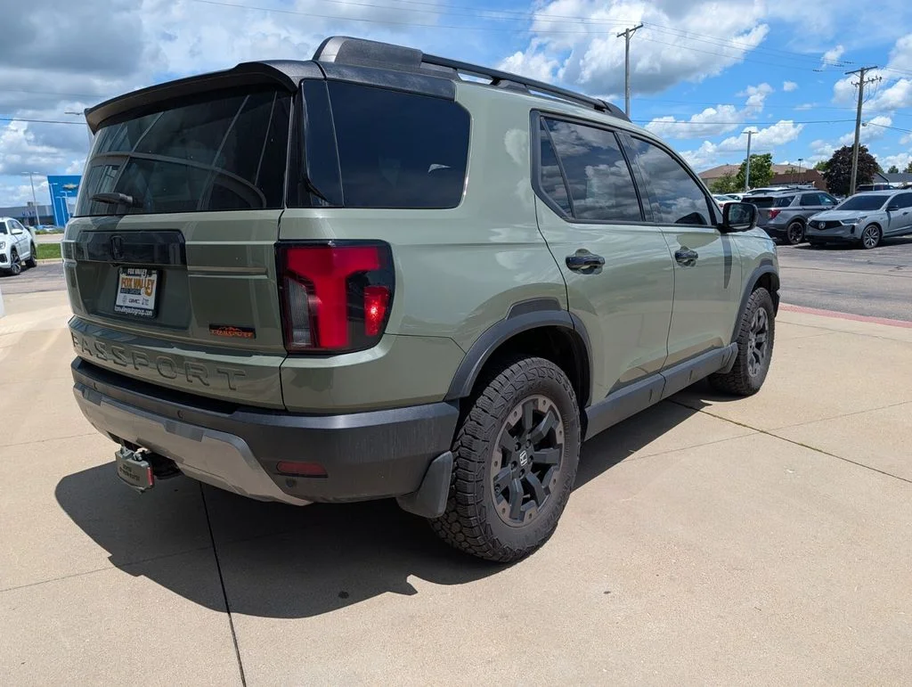 Used 2026 Green Honda TrailSport Elite image 3