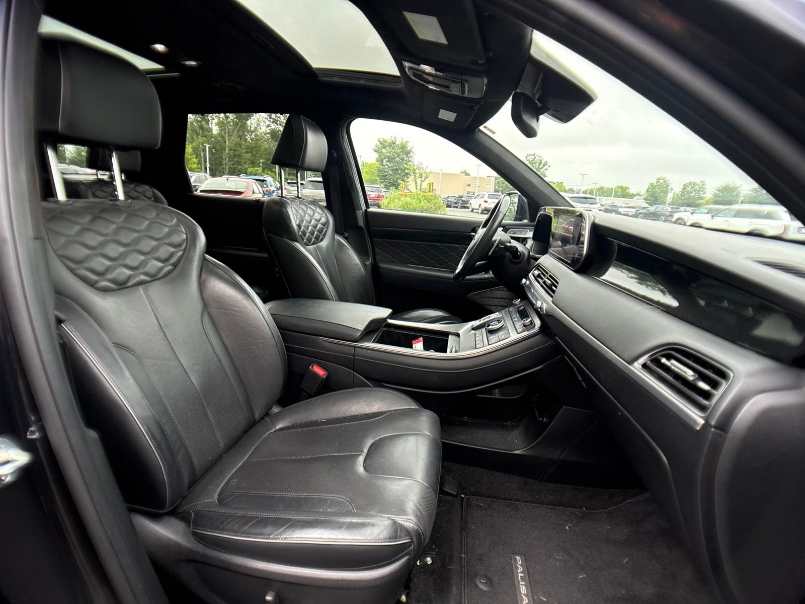 Used 2020 White Hyundai Limited image 28