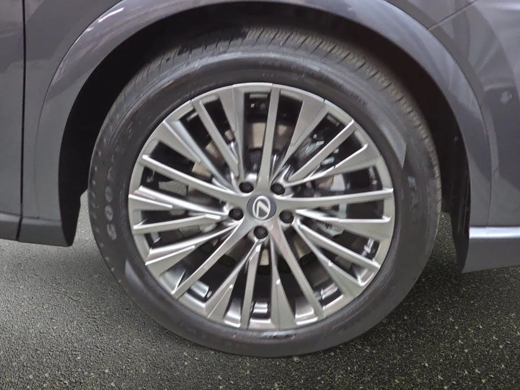 New 2026 Cloudburst Gray Lexus LUXURY image 29