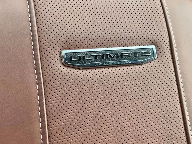 Used 2026 Onyx Black GMC Denali Ultimate image 36