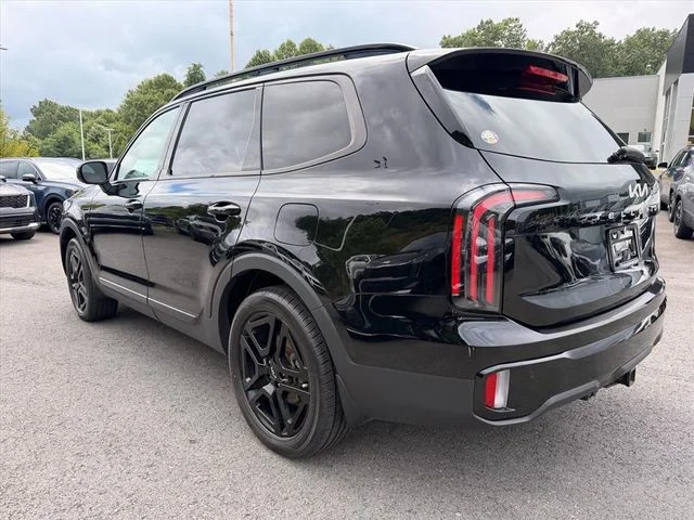 Used 2024 Black Kia EX X-Line image 5