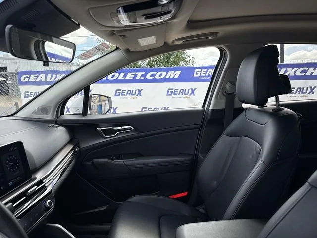 Used 2026 White Kia EX image 29