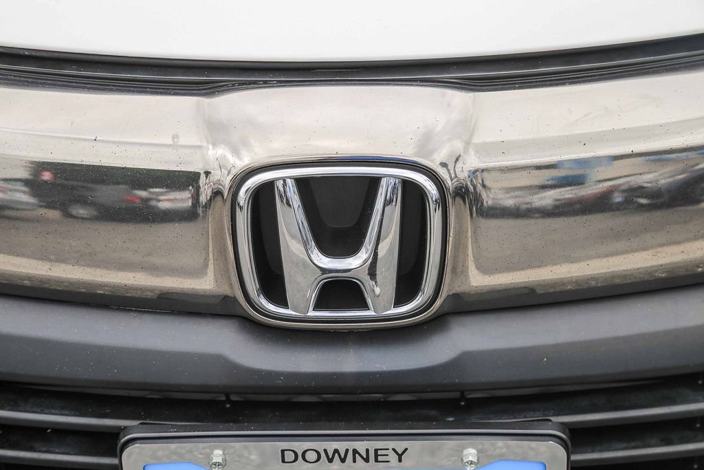 Used 2021 Platinum White Pearl Honda EX image 11