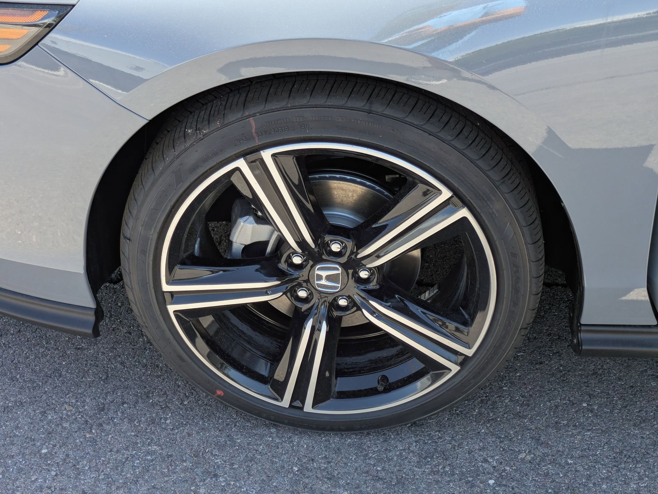 New 2026 Urban Gray Pearl Honda SE image 10