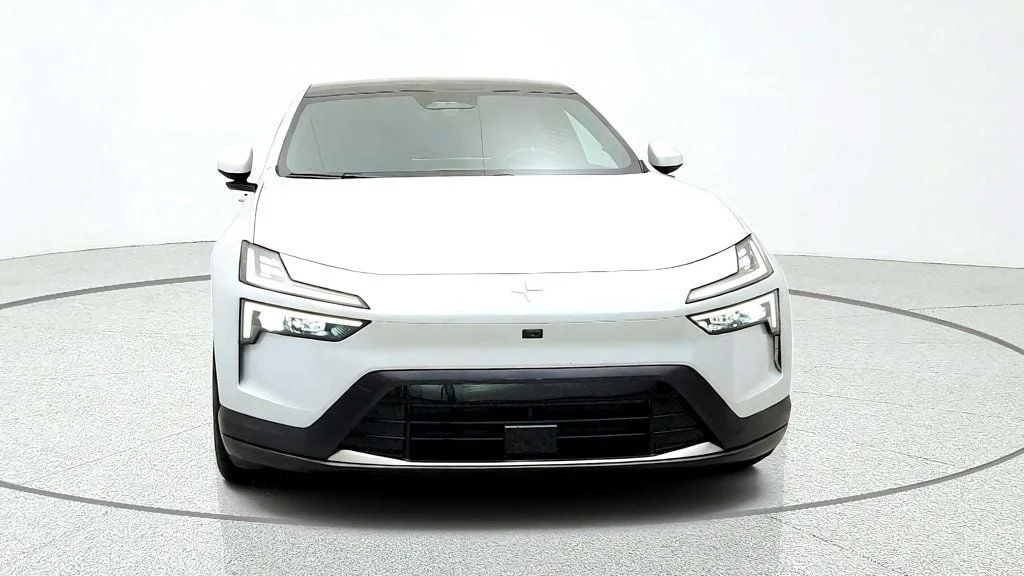 Used 2026 Crystal White Polestar Long Range Dual Motor image 2