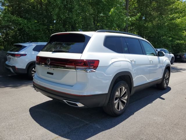 New 2026 White Volkswagen SE image 4