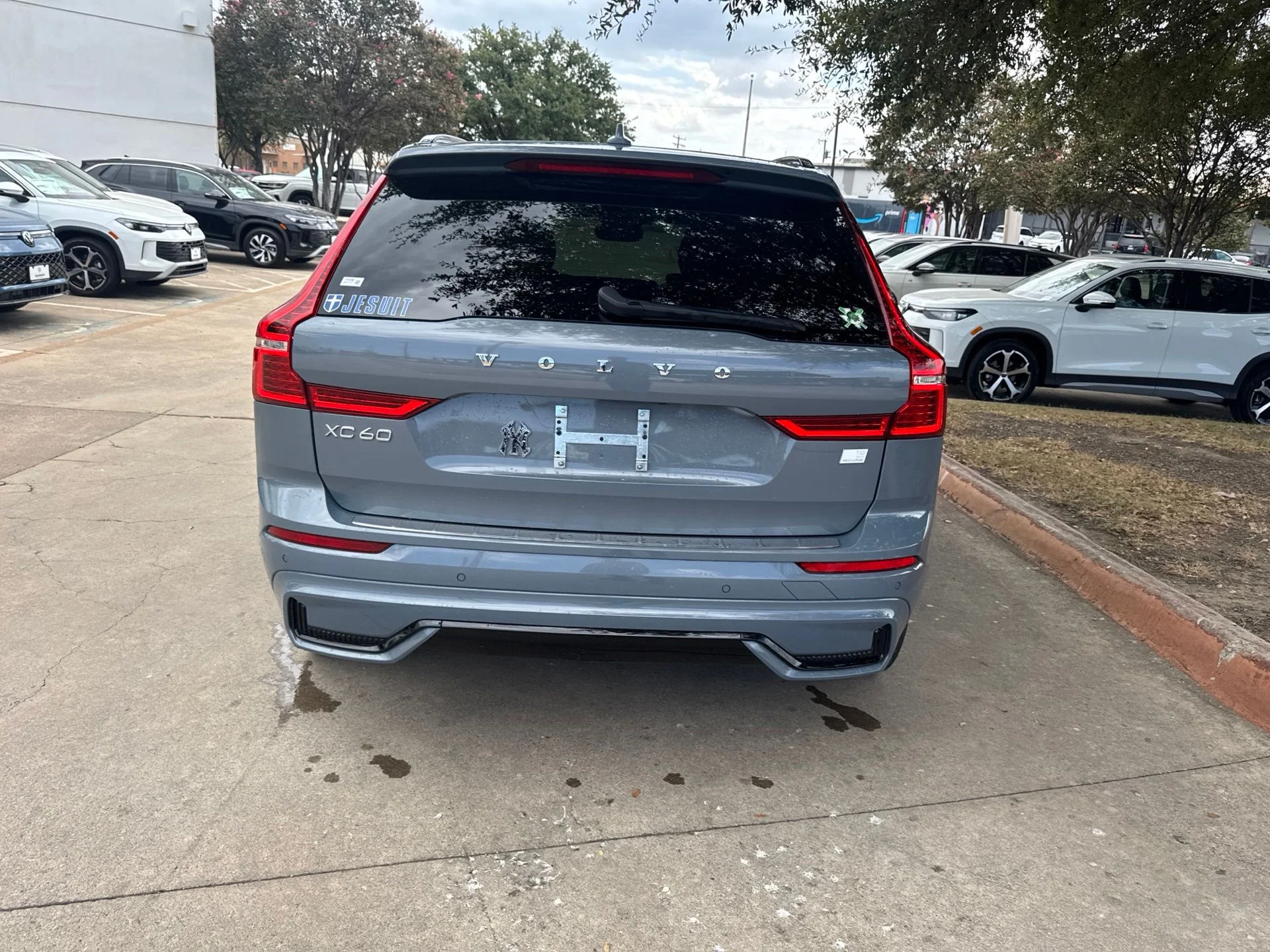 Certified Used 2024 Gray Volvo T8 Plus Dark Theme image 8