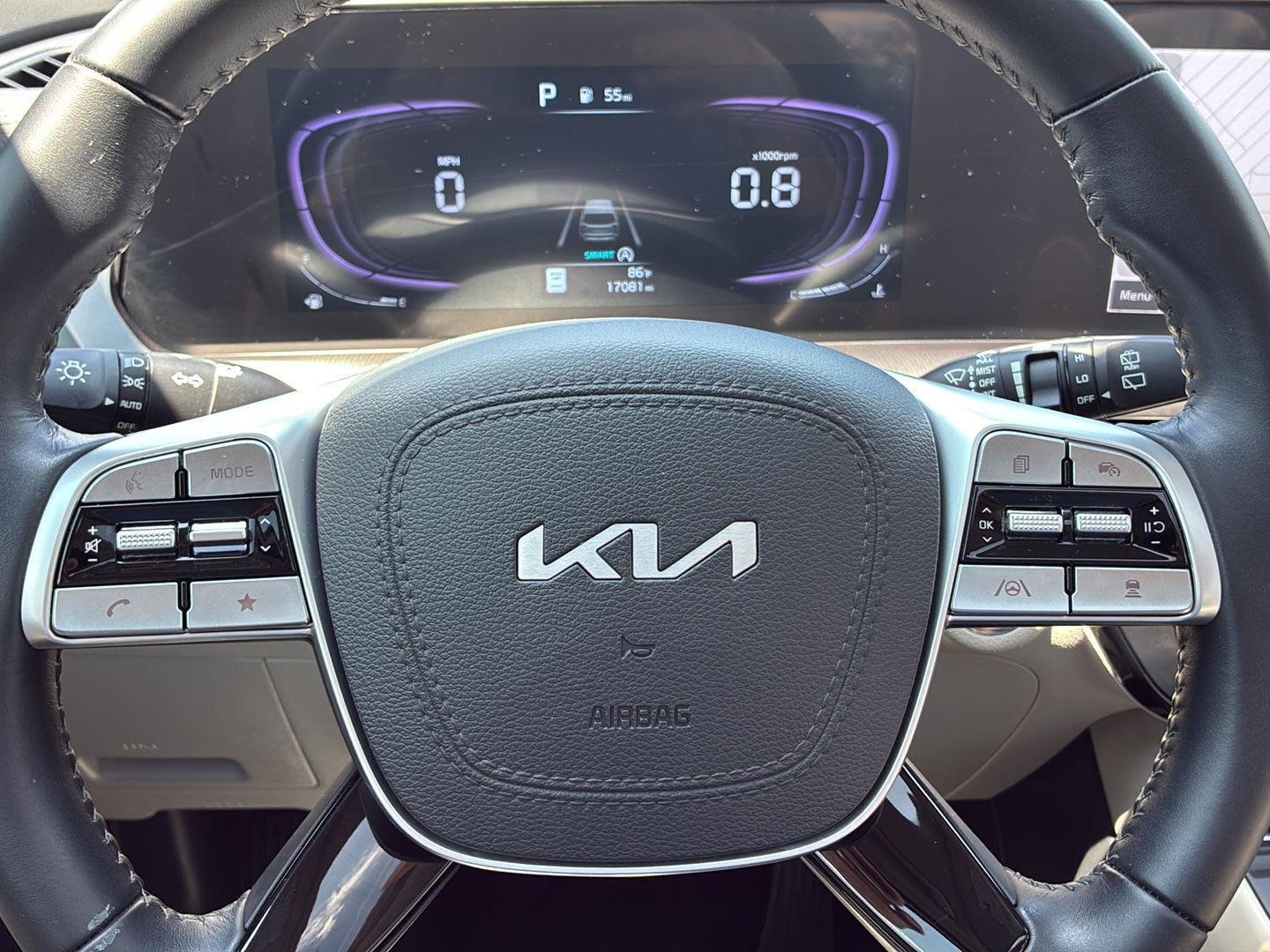 Used 2025 Glacial White Pearl Kia S image 35