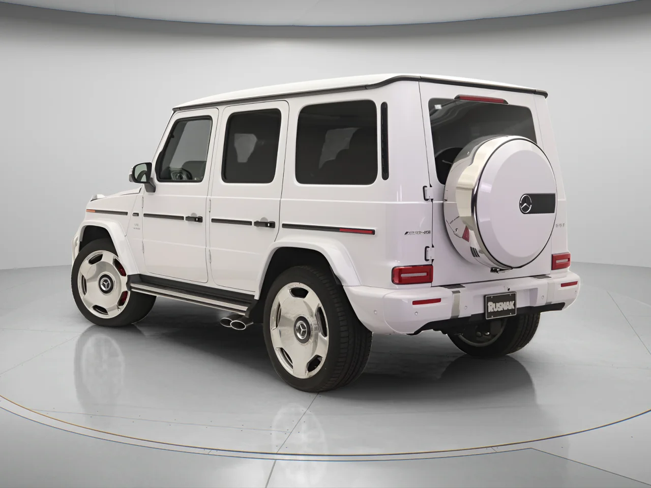 New 2026  Mercedes-Benz G 63 AMG® 4MATIC® image 2