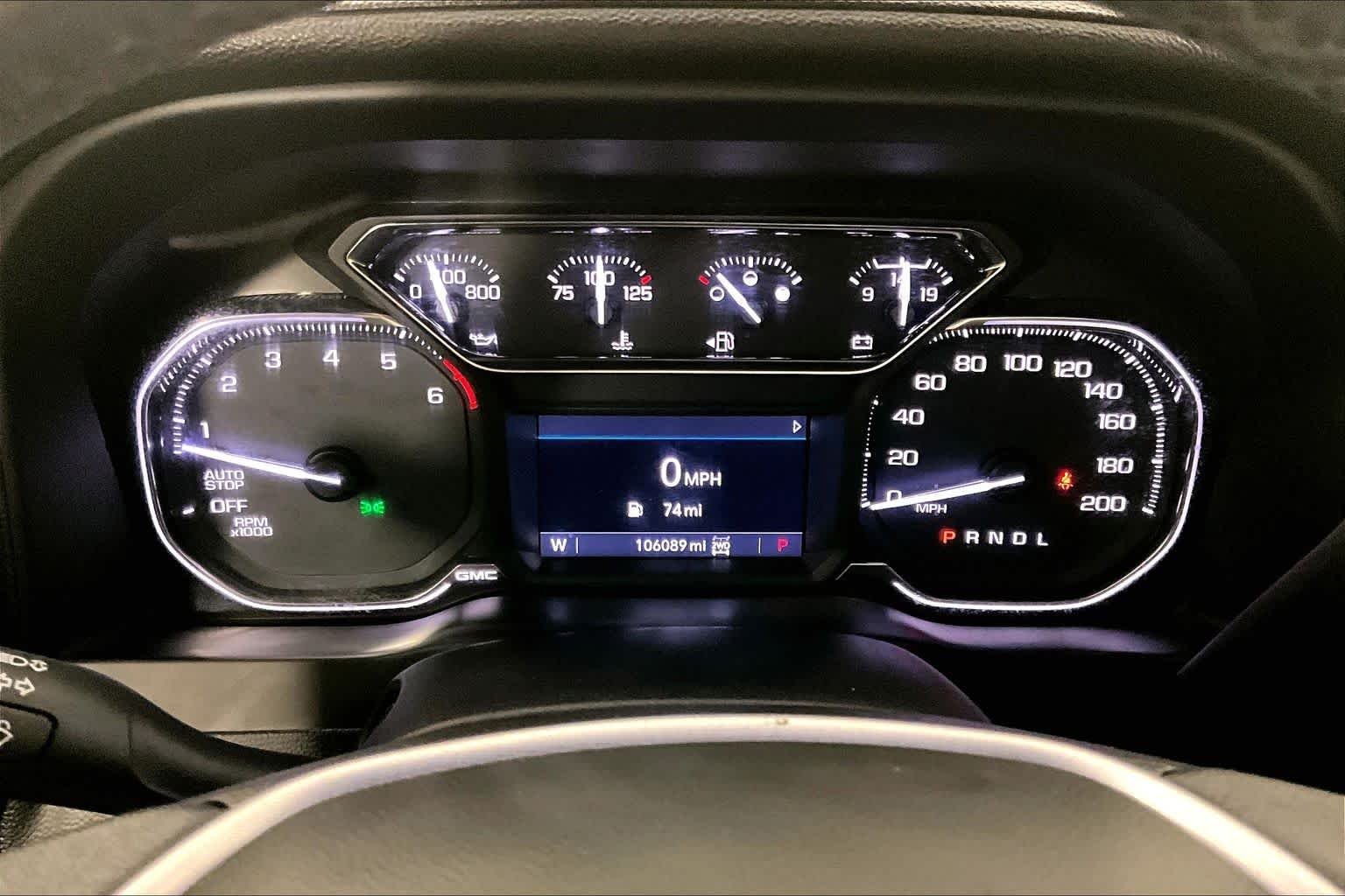 Used 2020 Onyx Black GMC SLE image 25