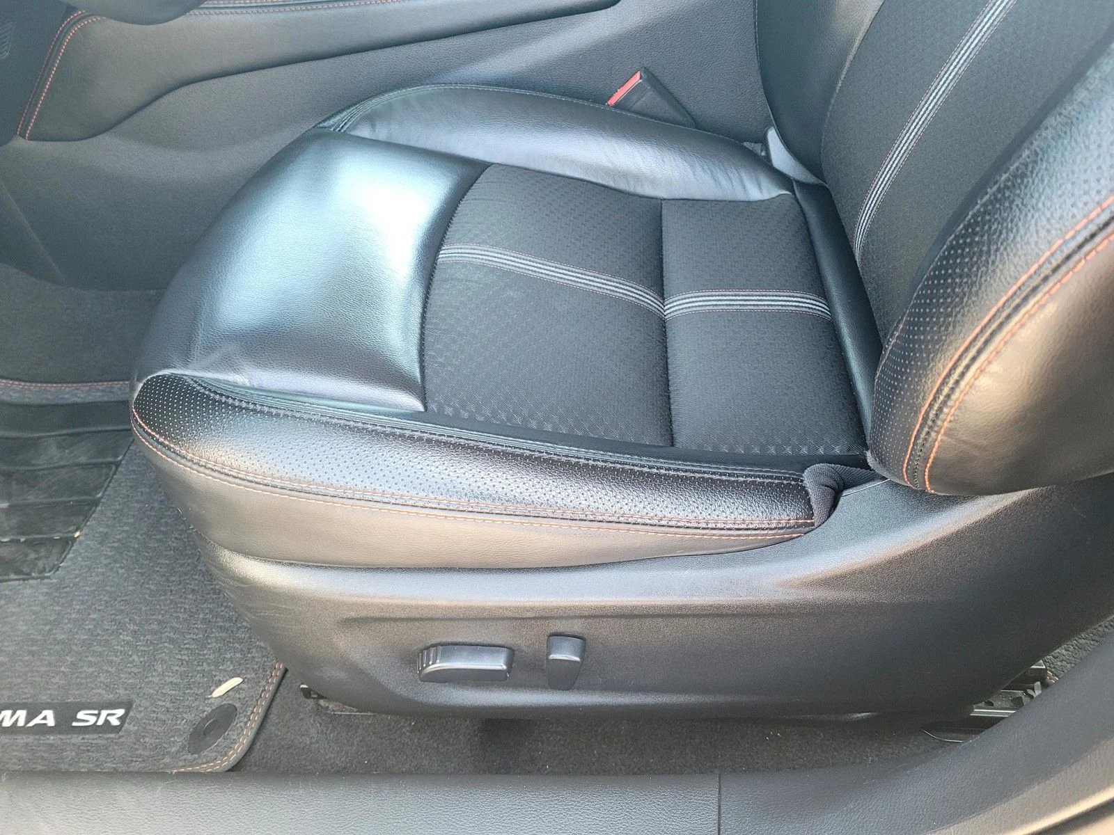 Used 2024 Super Black Clearcoat Nissan 2.5 SR image 20
