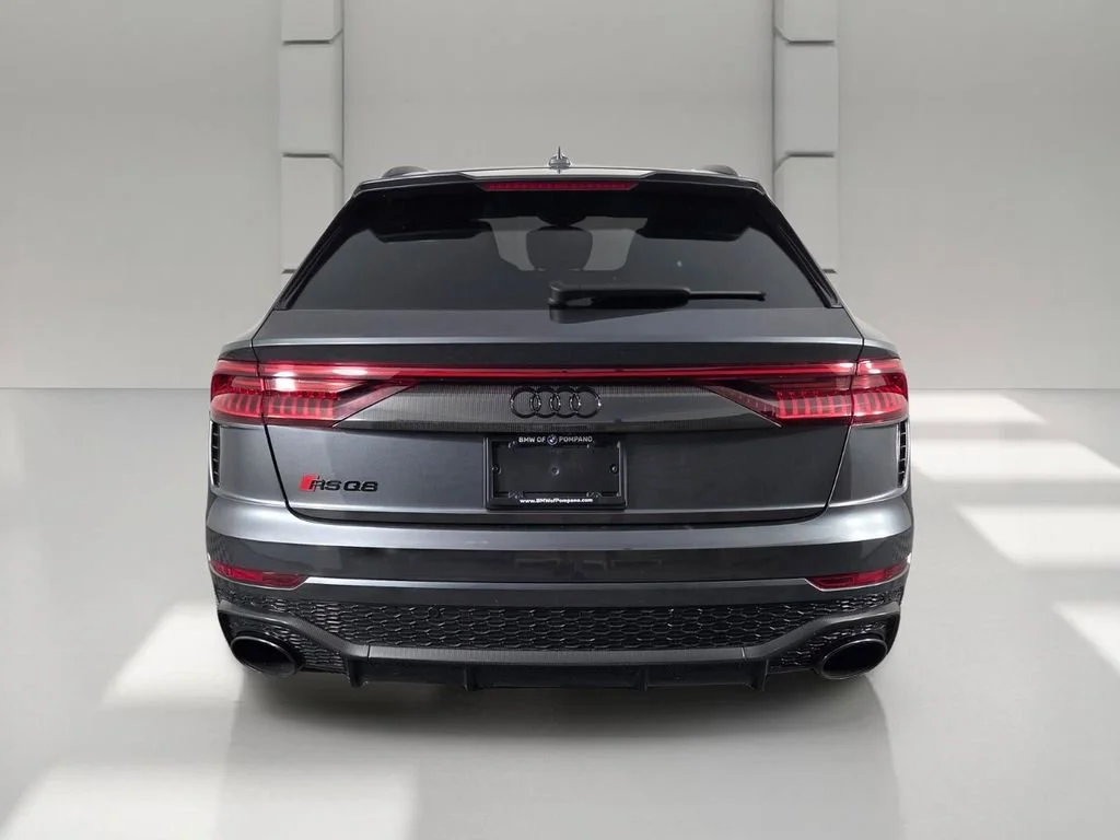 Used 2024 Daytona Gray Pearl Effect Audi 4.0T image 6