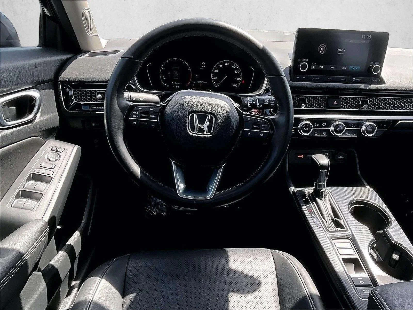 Used 2023 Black Honda EX-L image 7