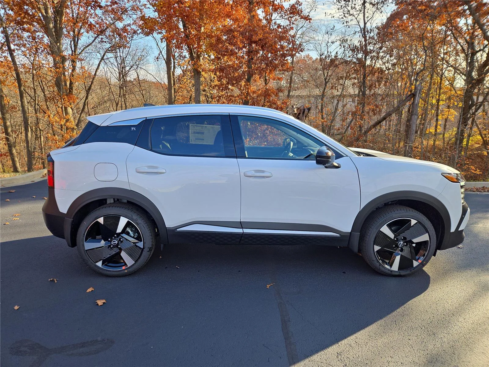 New 2026 Aspen White Tricoat Nissan SR image 2