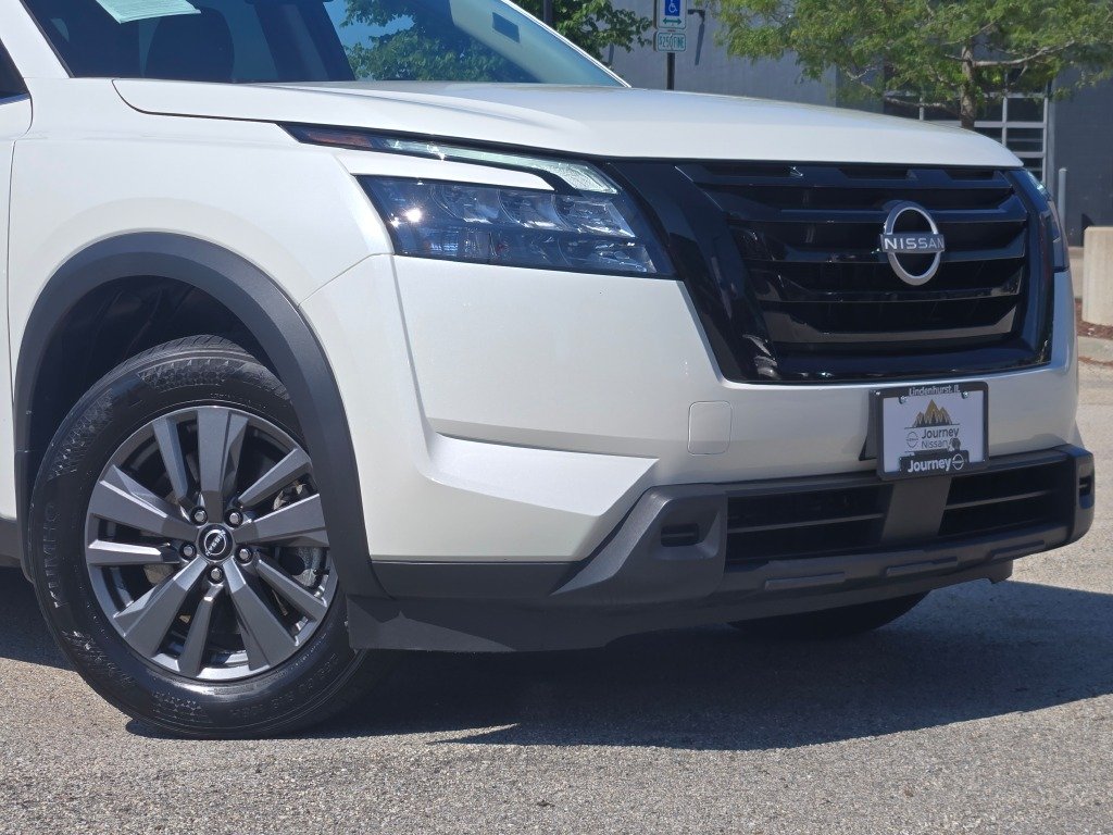 Certified Used 2023 White Nissan SV image 2