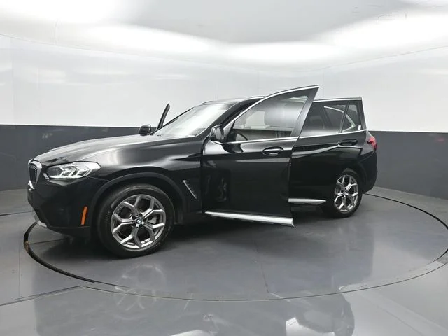 Used 2023 Black BMW xDrive30i image 32