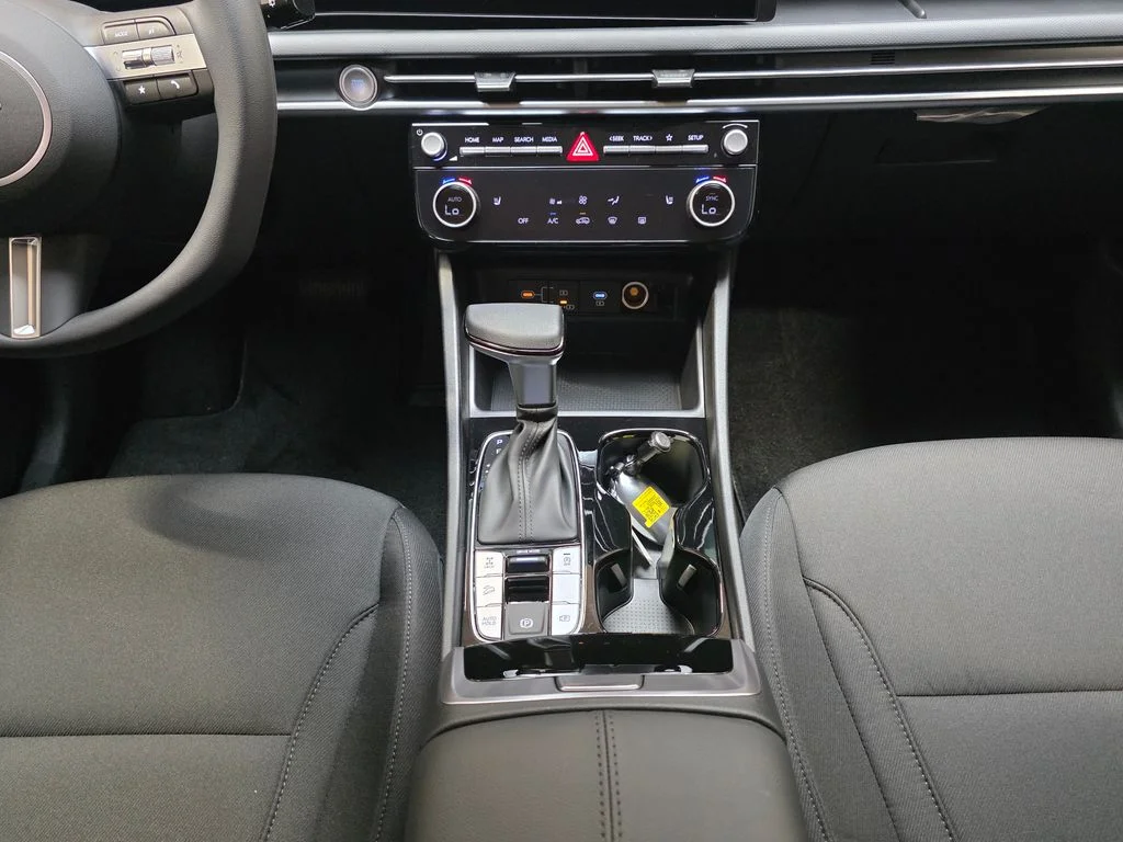 New 2026 Phantom Black Hyundai SEL image 21