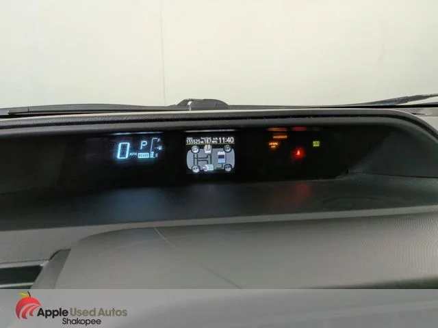 Used 2014  Toyota Two image 15