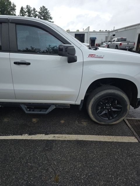 Used 2020 White Chevrolet LT Trail Boss image 4