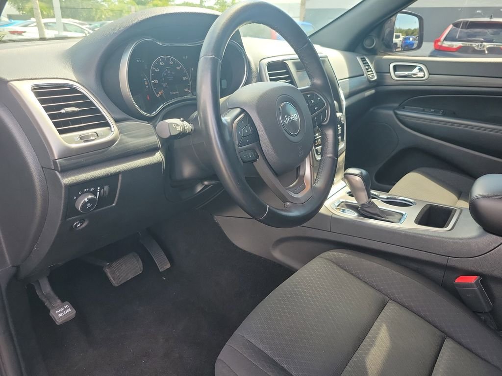 Used 2021 Black Jeep Laredo E image 16