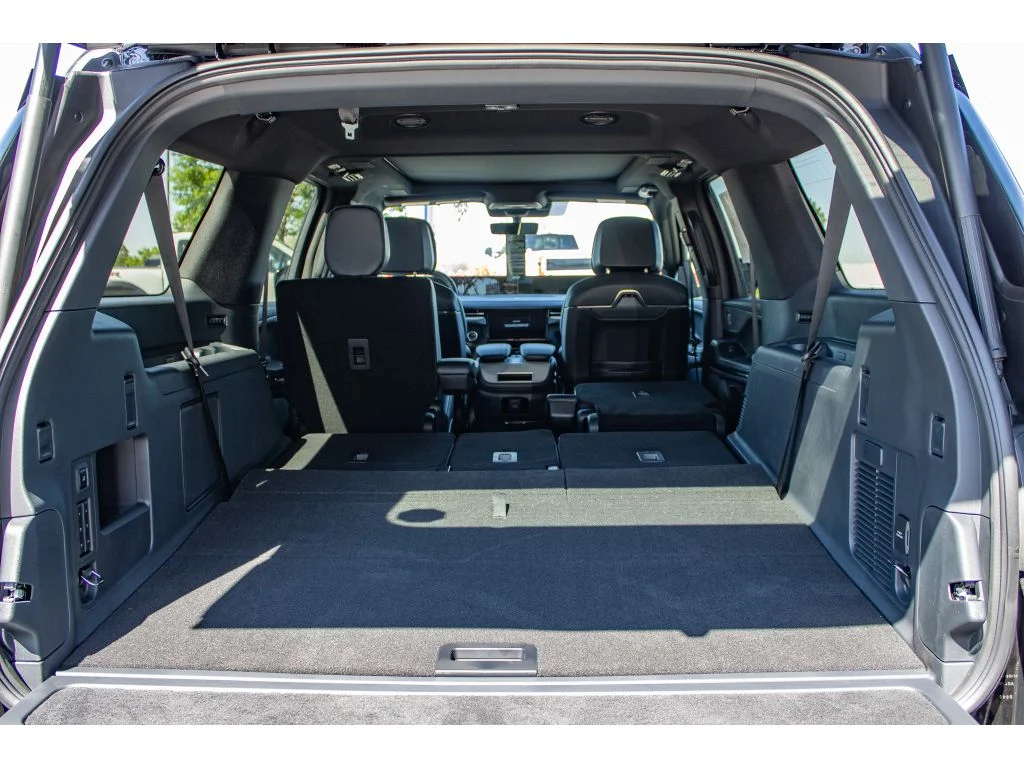 New 2026 Infinite Black Metallic Clearcoat Lincoln Reserve image 19