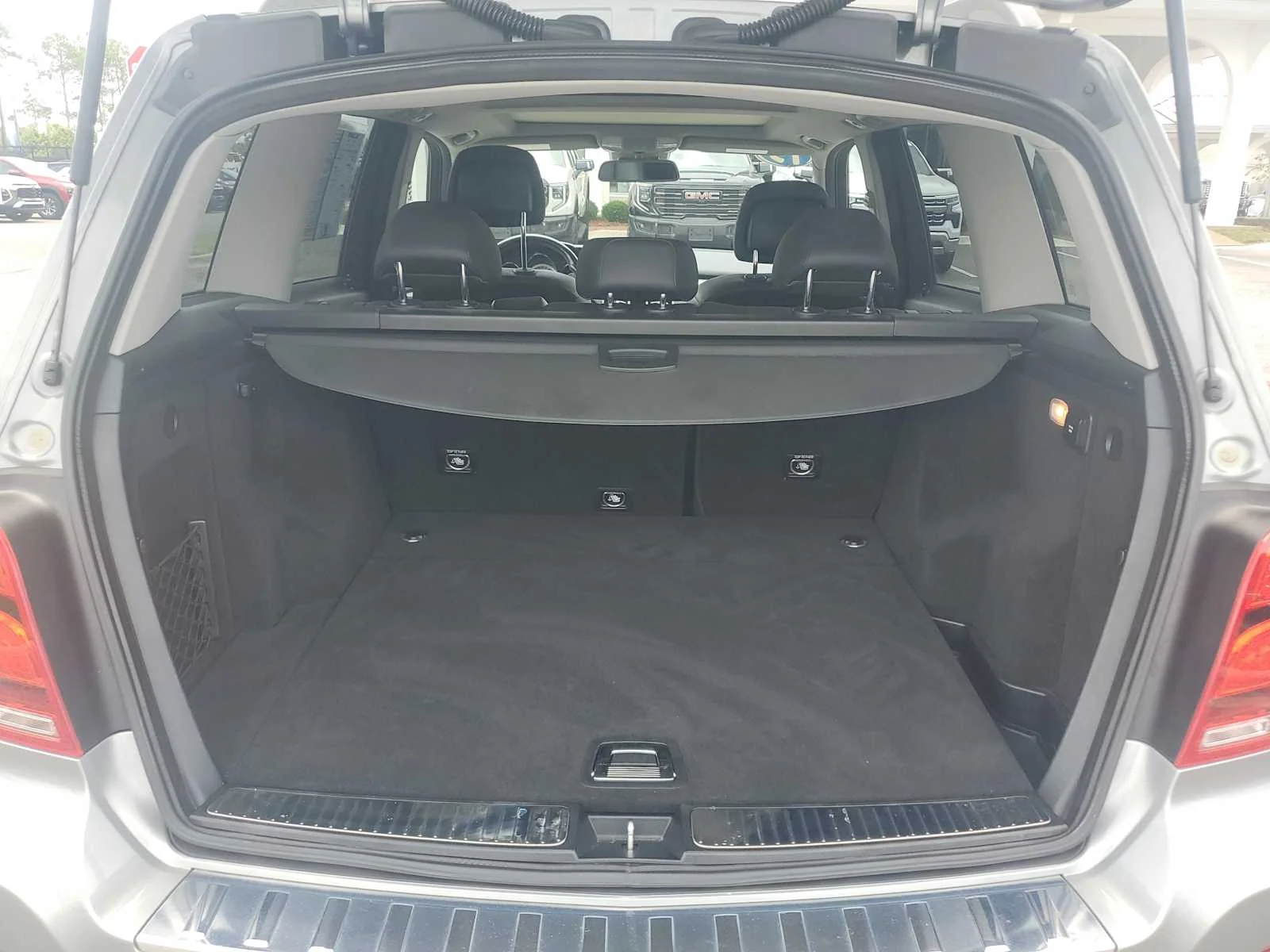 Used 2015  Mercedes-Benz GLK 350 image 5