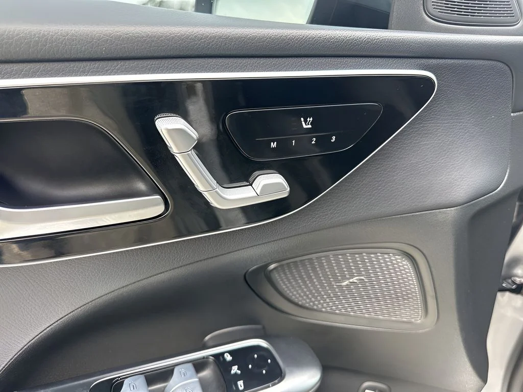 Used 2022 Gray Mercedes-Benz C 300 image 10