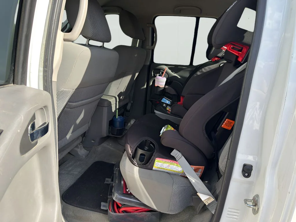 Used 2016 Glacier White Nissan SV image 9