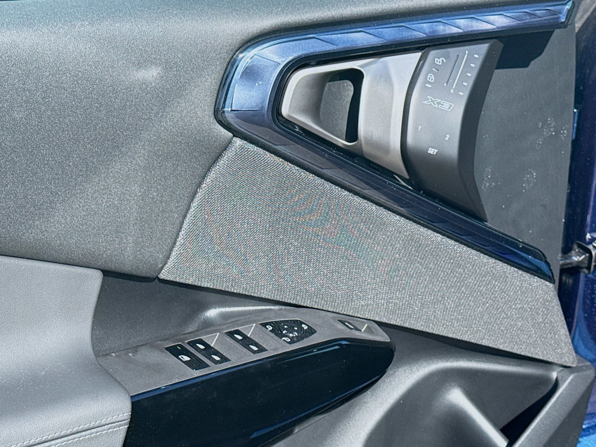 New 2026 Tanzanite Blue II Metallic BMW 30 xDrive image 23