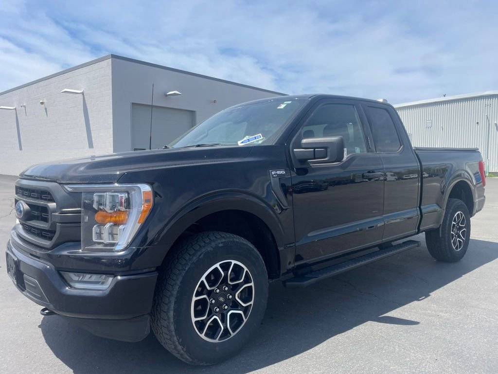 Used 2022 Black Ford XLT image 9