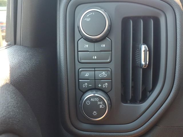 2026 Chevrolet Silverado 2500 HD Custom - Photo 13