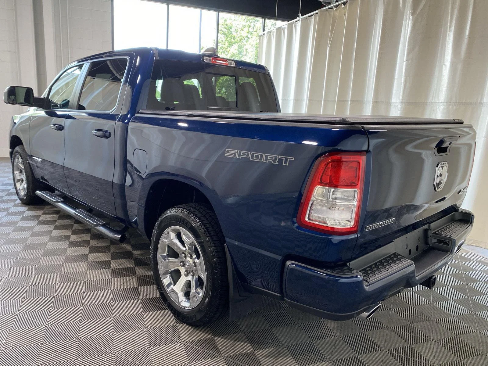 Used 2021 Patriot Blue Pearlcoat Ram Big Horn/Lone Star image 10