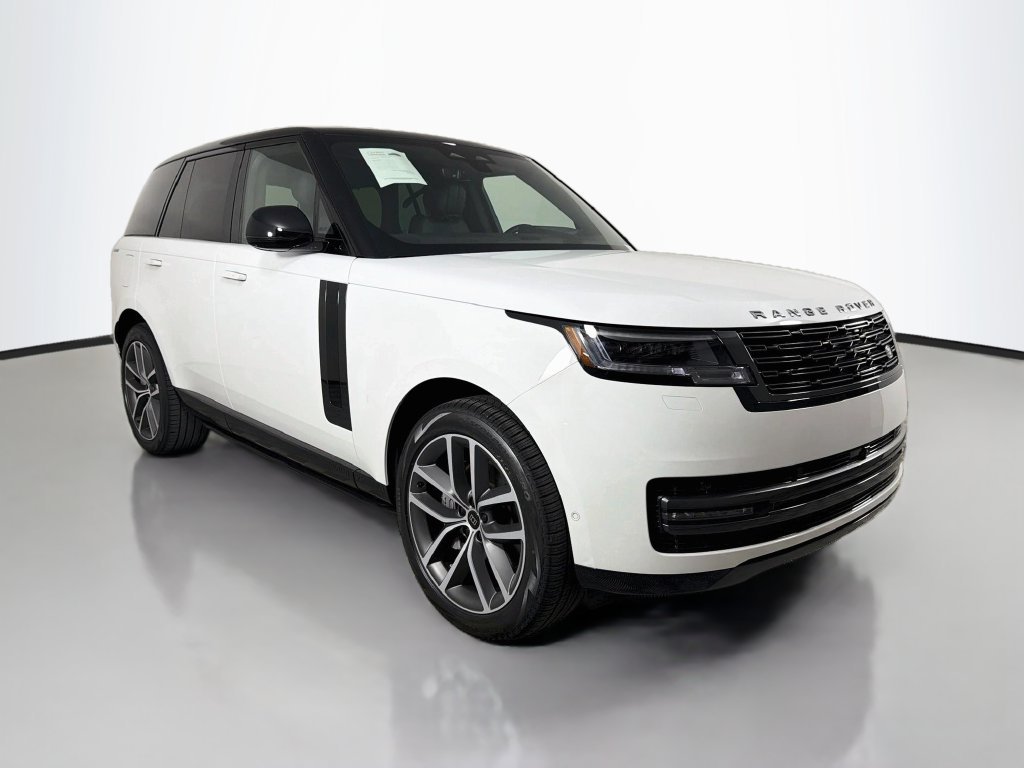 New 2027 Fuji White Land Rover SE image 3