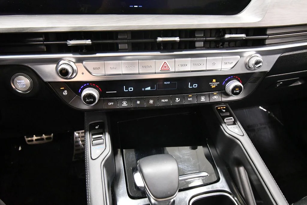 Certified Used 2023 Black Kia SX X-Line image 27