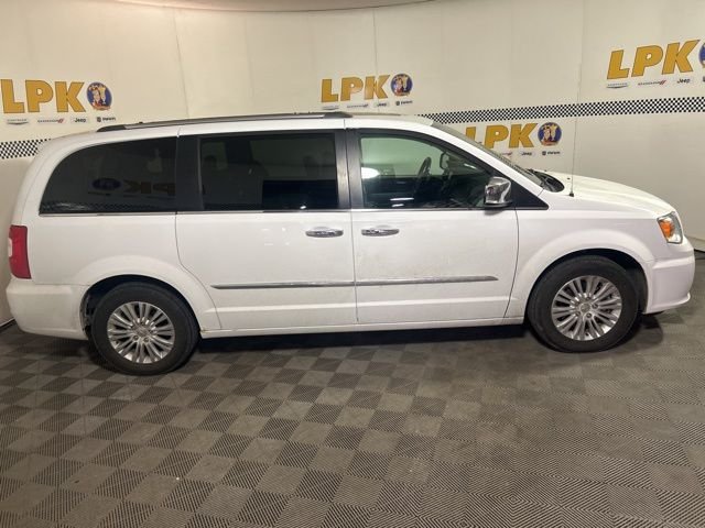 Used 2015 Chrysler Town & Country Limited Platinum with VIN 2C4RC1GG9FR554756 for sale in Defiance, OH