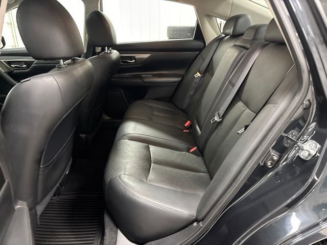 Used 2014 Blue Nissan 2.5 SL image 25