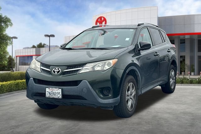 Used 2013 Green Toyota LE image 2