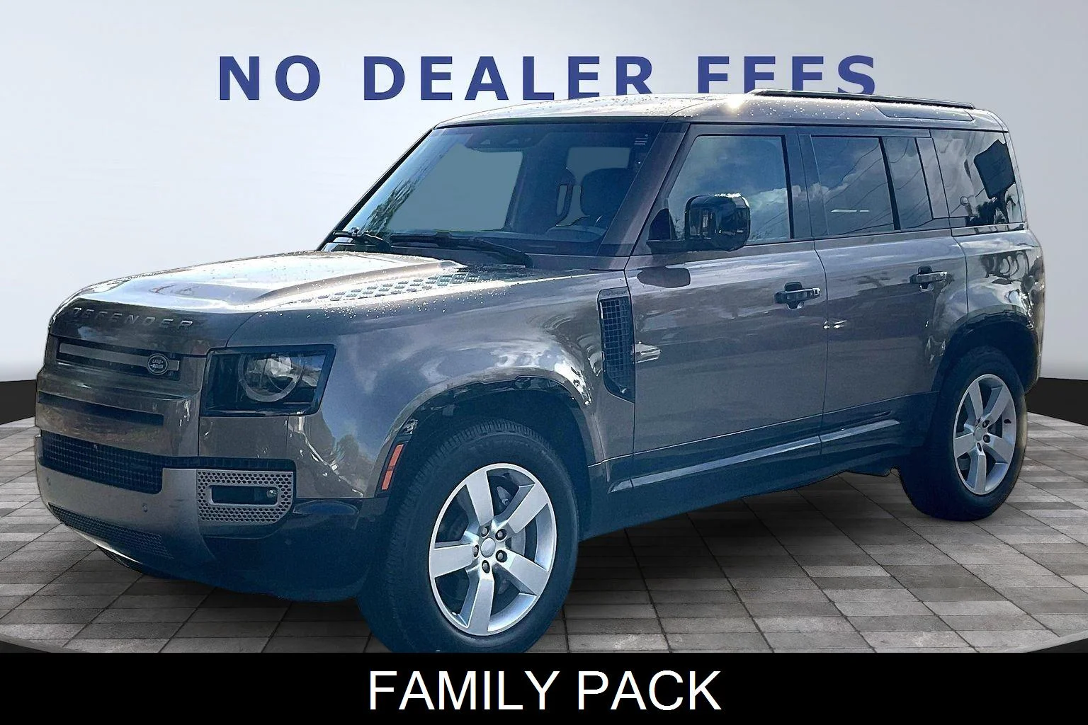 2022 Land Rover Defender X-Dynamic HSE's photo