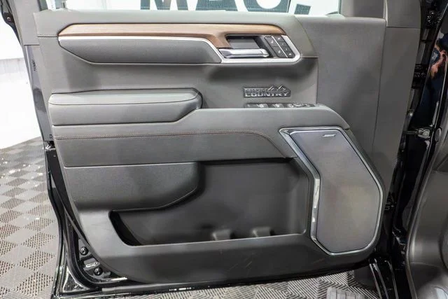 2026 Chevrolet Silverado 1500 High Country - Photo 13