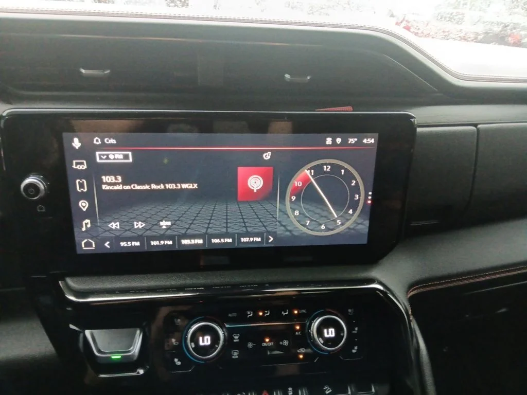 Used 2024 Summit White GMC AT4 image 19