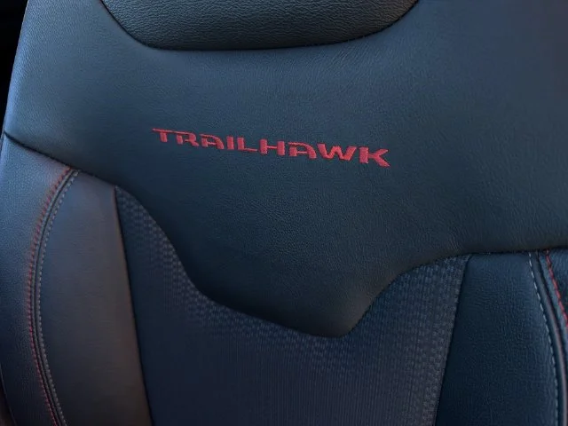Used 2025 White Jeep Trailhawk image 21