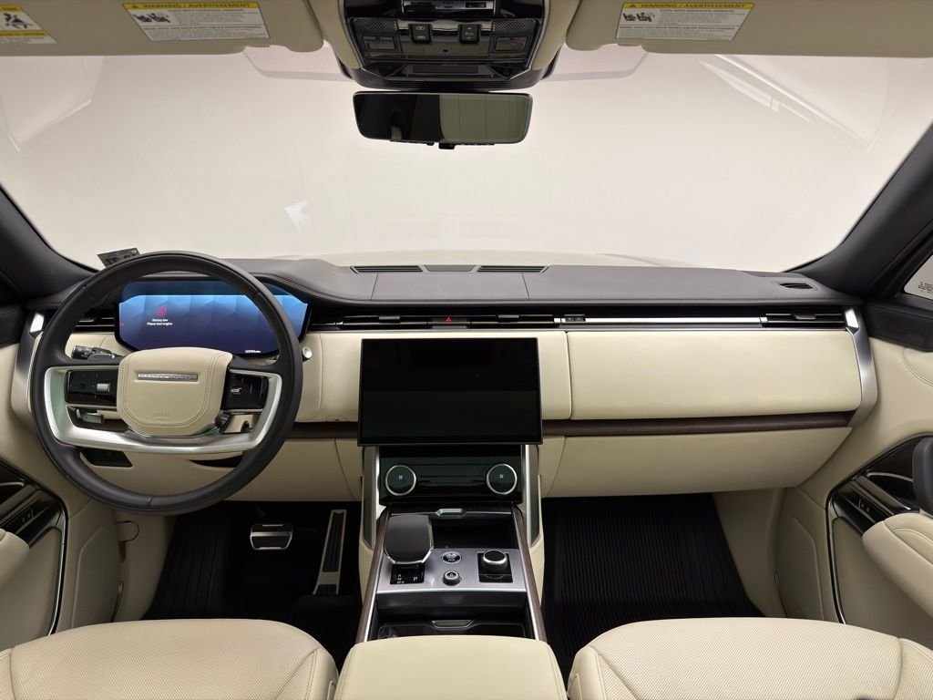 Used 2023 Batumi Gold Premium Metallic Land Rover SE image 8