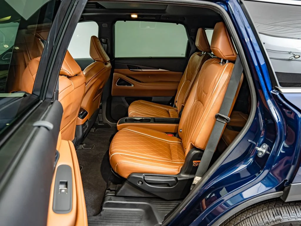 Used 2023 Grand Blue/Black Obsidian INFINITI Autograph image 35