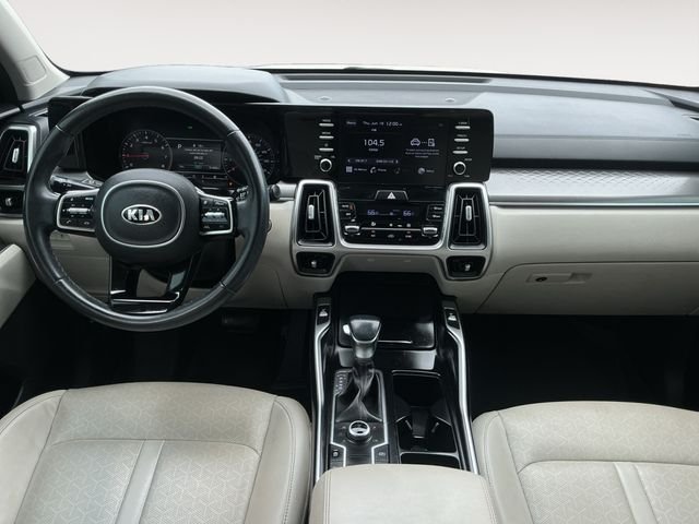 Used 2021 White Kia S image 10