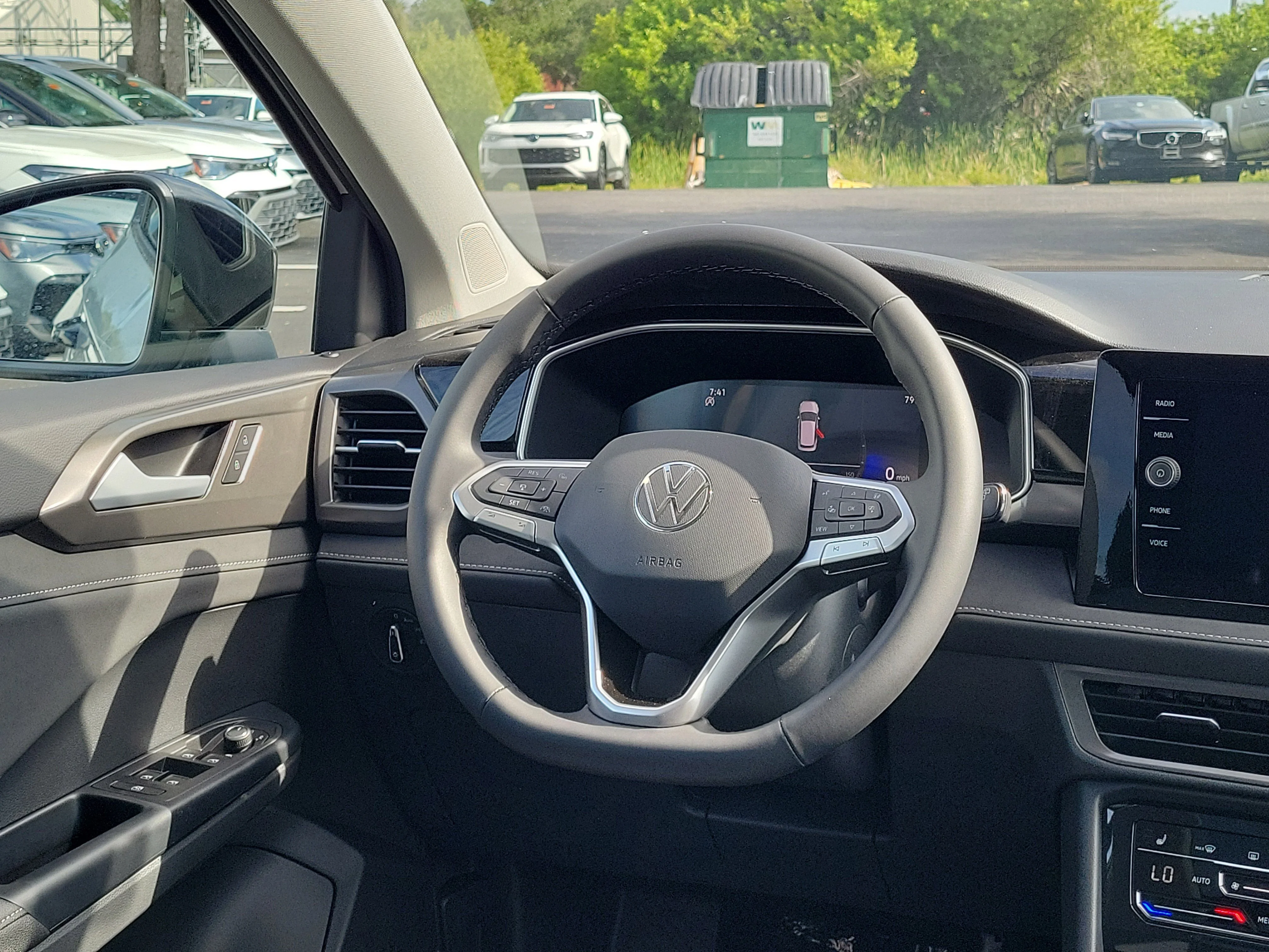 New 2026 White Volkswagen 1.5T SE Black image 3