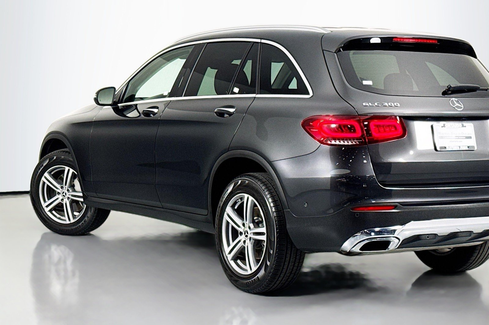 Certified Used 2022 Graphite Grey Metallic Mercedes-Benz 300 image 15