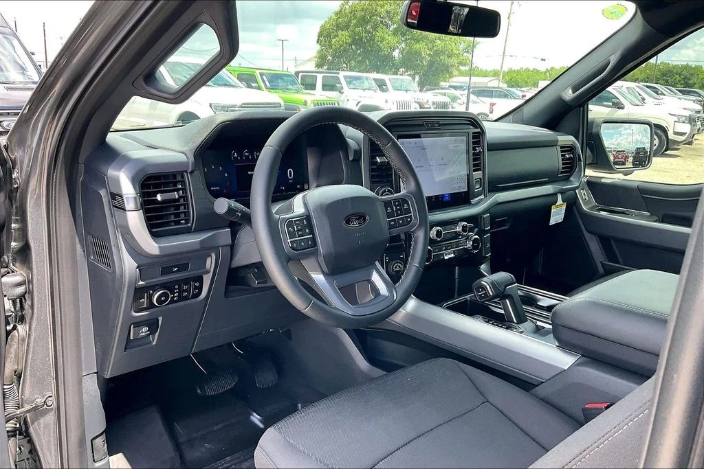 Used 2026 Gray Ford XLT image 14