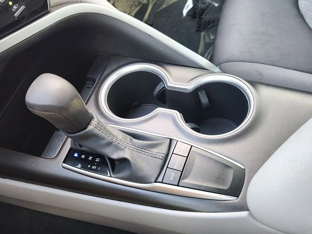 Used 2023 Silver Toyota LE image 21
